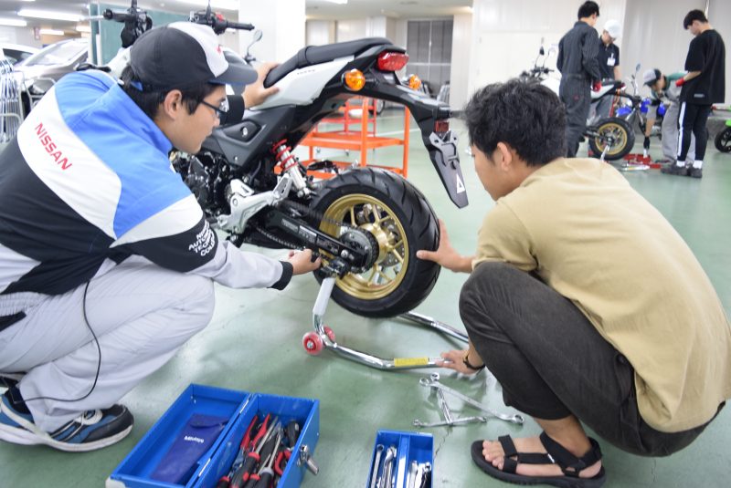 【12/14(土)学校見学会&入試相談会】自動車エンジニアを目指そう!!