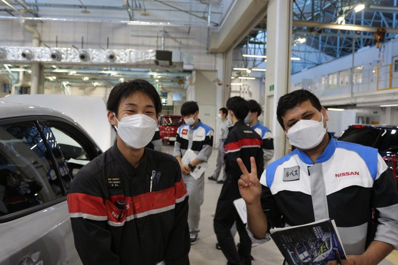 日産販売会社の出張授業を行いました