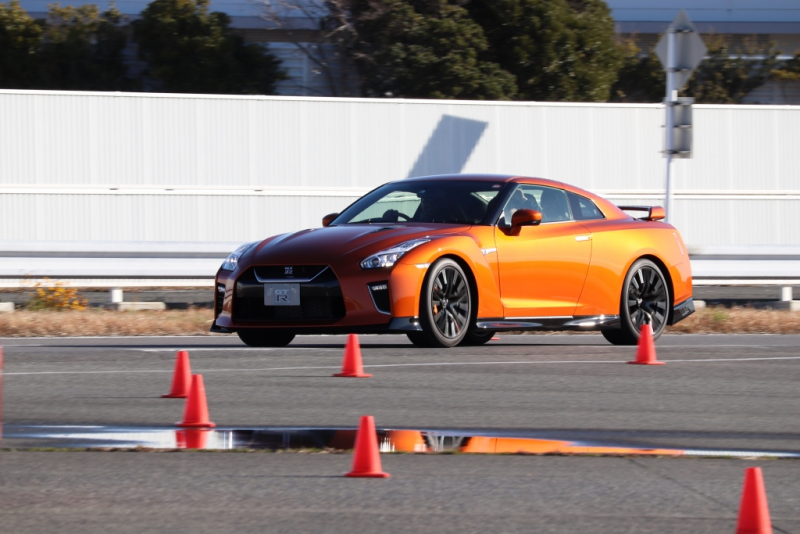 ３月２１日(土)春休みスペシャルイベント!!【『ＧＲＡＮＤＲＩＶＥ（グランドライブ）』ワクワク体験会】